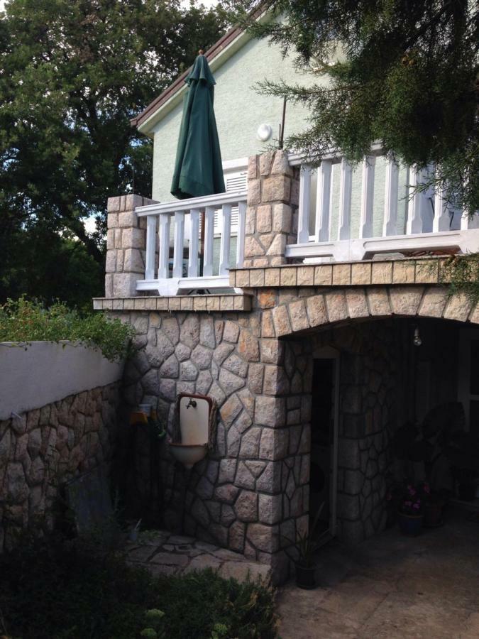 Отель Sanmari Нови-Винодолски Экстерьер фото